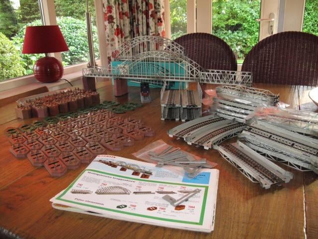Märklin Metalen brugdelen en Peilers, Hobby en Vrije tijd, Modeltreinen | H0, Wisselstroom, Brug, Tunnel of Gebouw, Ophalen of Verzenden