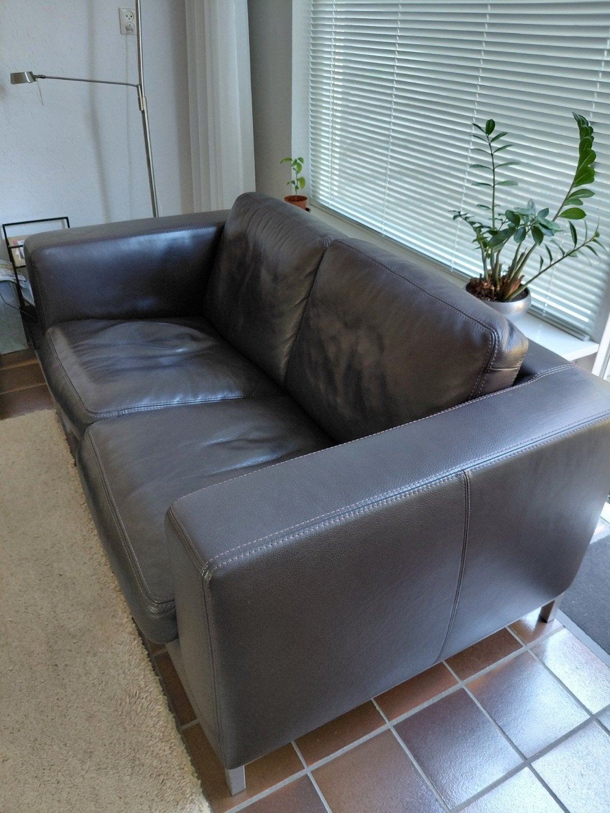 2 leren 2 zits bankjes. donkerbruin., Gebruikt, Tweepersoons, 75 tot 100 cm, Ophalen of Verzenden