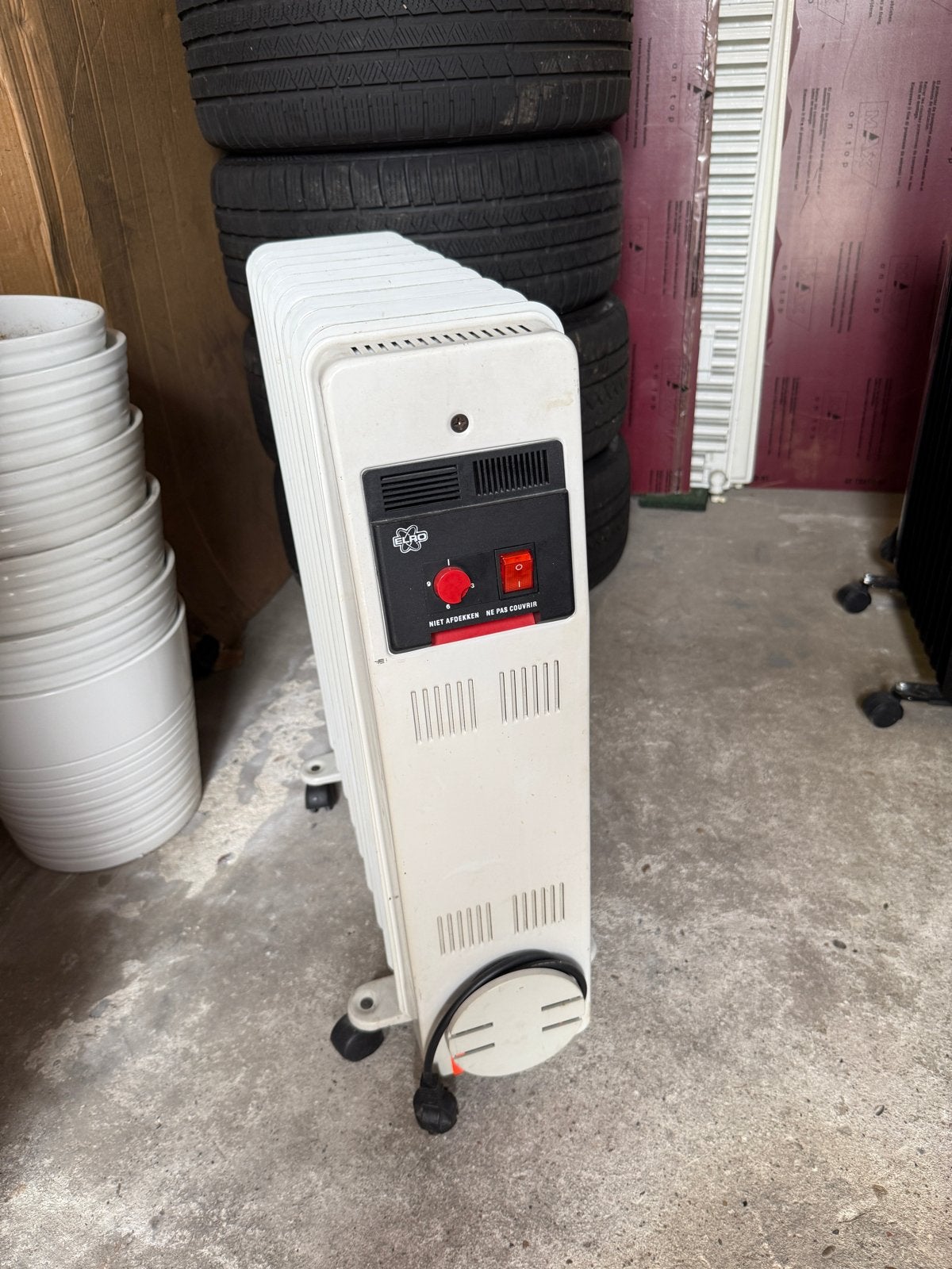 Elro Olie Radiator 2000W met Wieltjes, Ophalen of Verzenden, Gebruikt, 800 watt of meer, Radiator