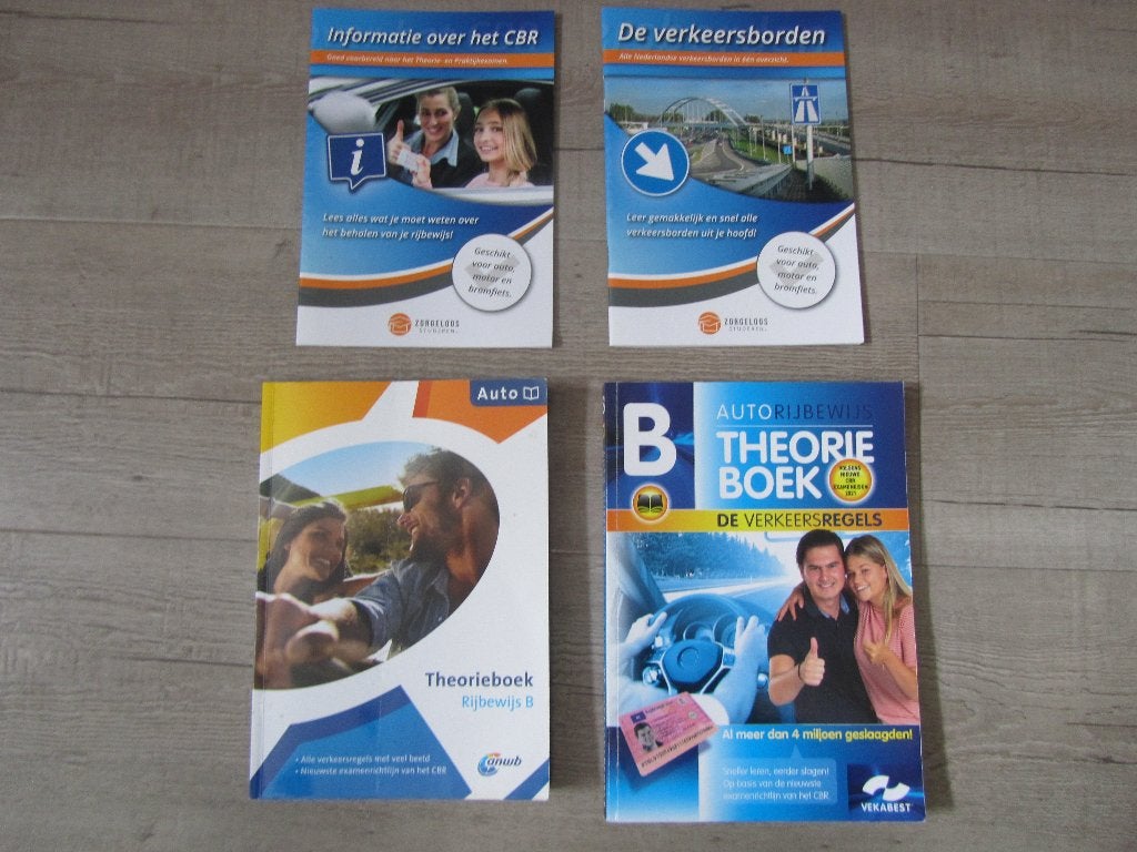 Autorijbewijs theorieboeken, Ophalen of Verzenden, Beta, Zo goed als nieuw, Niet van toepassing