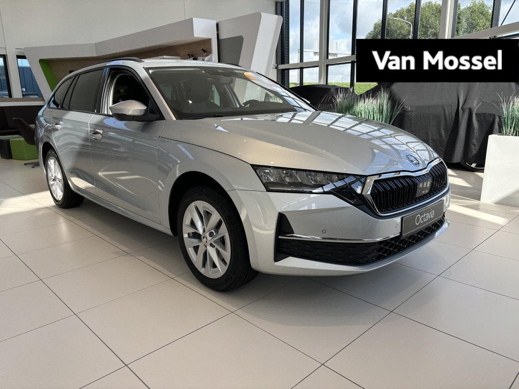 Skoda Octavia Combi 1.5 TSI MHEV First Edition 115 PK | Auto, 12 maanden, 1498 cc, 4 cilinders, Automatische klimaatregeling
