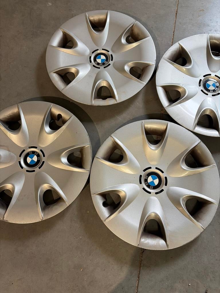 Set van 4 BMW wieldoppen, Auto diversen, Wieldoppen, Ophalen of Verzenden, Gebruikt