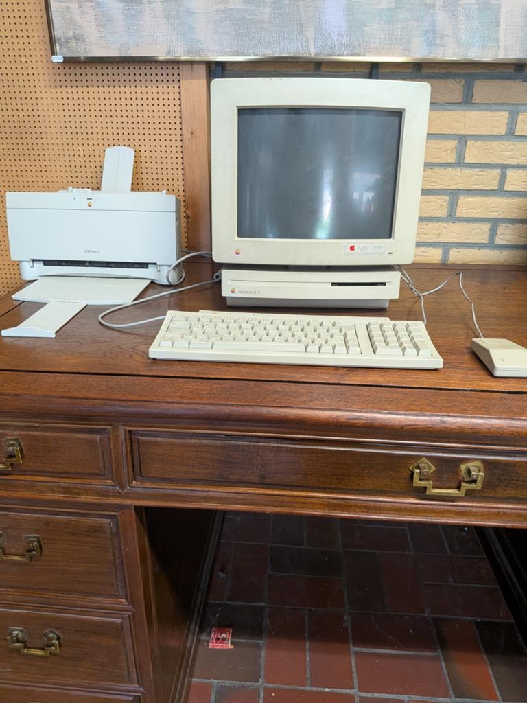 Vintage Apple Macintosh LC II complete set met printer, Computers en Software, Apple Computer, Inc., Niet beschikbaar, Ophalen of Verzenden