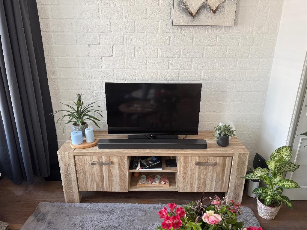 Tv. Meubel, Ophalen, 150 tot 200 cm, Zo goed als nieuw, Minder dan 100 cm