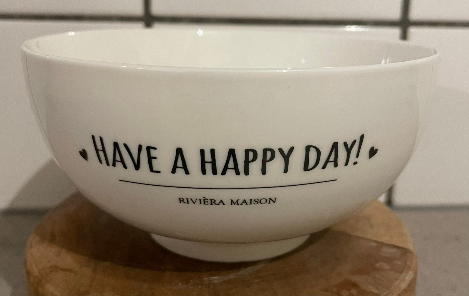 Rivièra Maison schaaltje Have a happy day, Huis en Inrichting, Keuken | Servies, Ophalen of Verzenden, Overige stijlen, Glas, Schaal of Schalen
