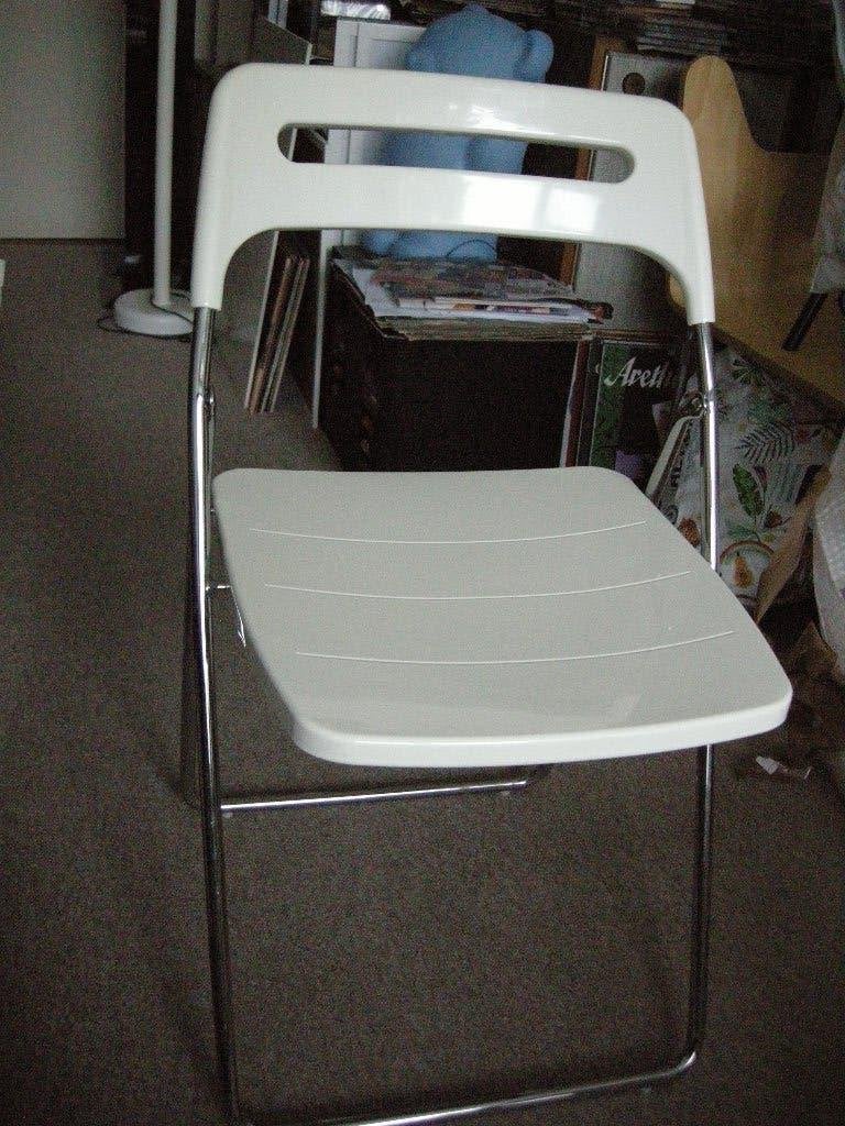 Klapstoel witte Nisse Ikea retro vintage - nieuwst., Huis en Inrichting, Stoelen, Ophalen, Wit, Zo goed als nieuw, Eén