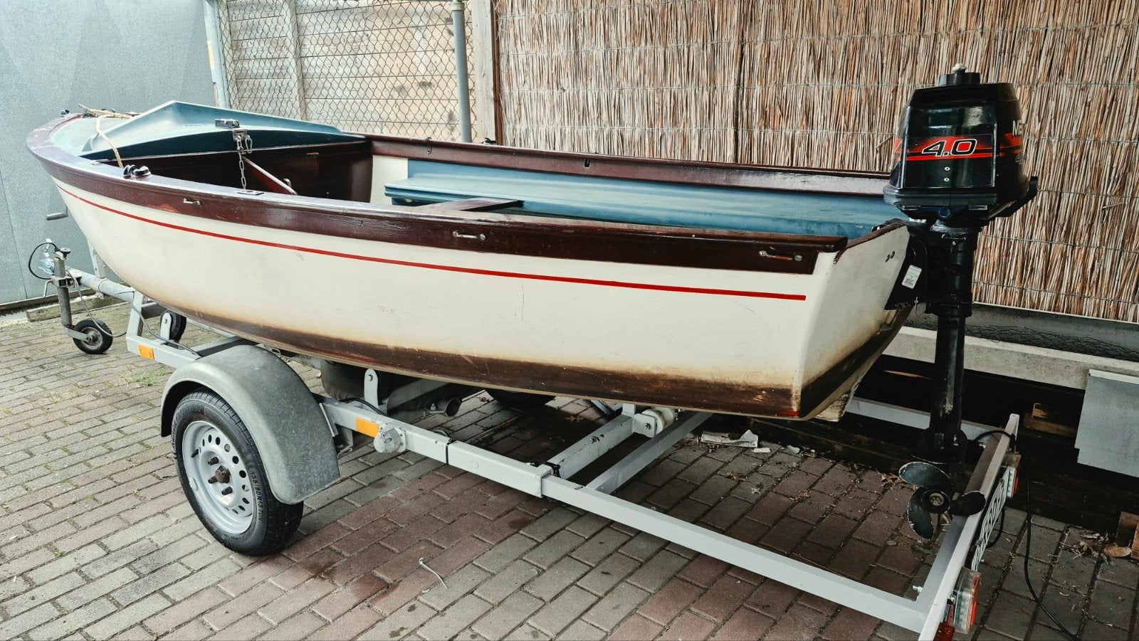 Complete boot met buitenboordmotor en trailer, Watersport en Boten, Vis- en Consoleboten, Ophalen, Overige merken, Gebruikt, 4 m