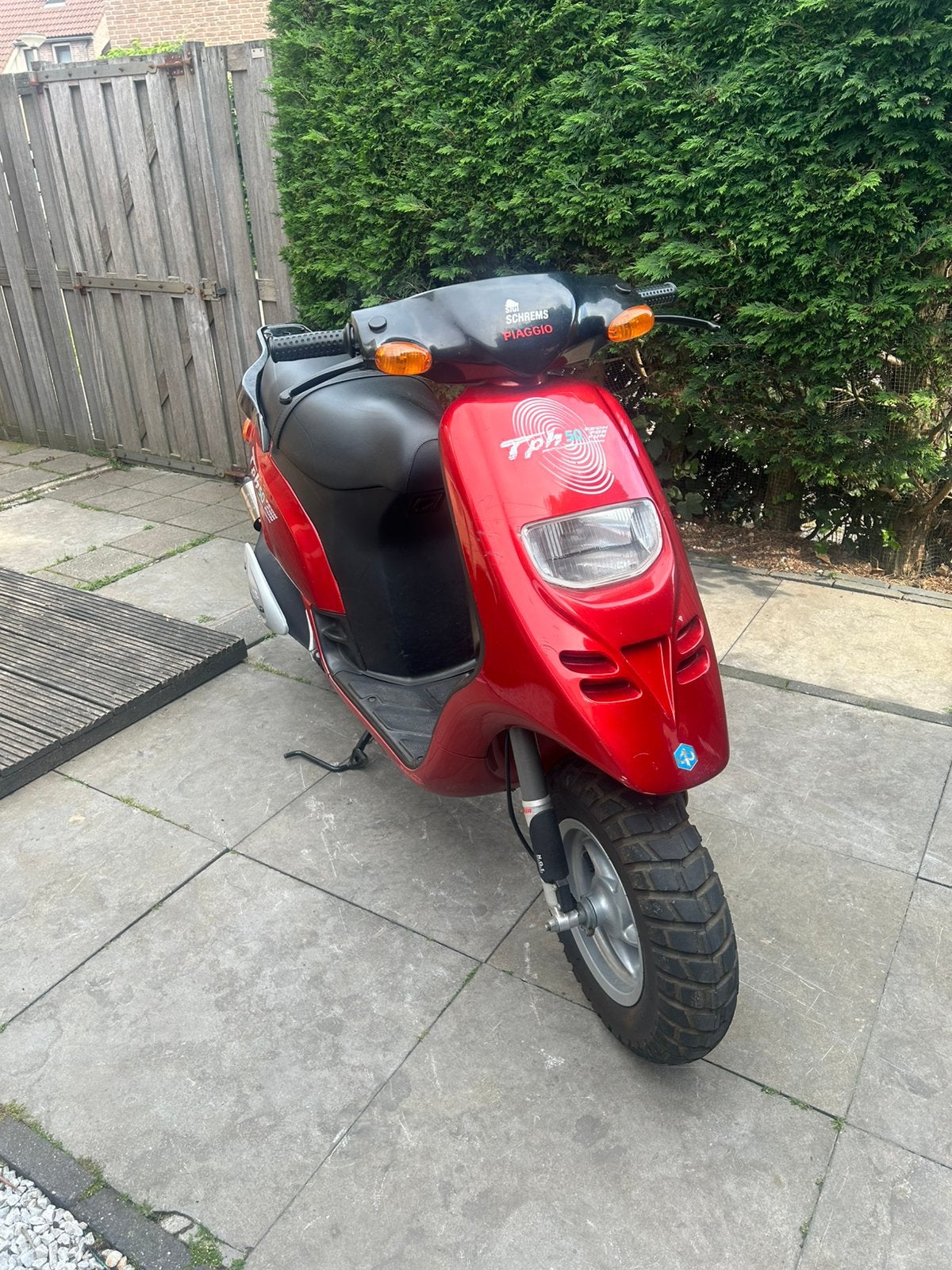 Nette piaggio typhoon 50cc, Fietsen en Brommers, Scooters | Piaggio, Gebruikt, Overige modellen, Maximaal 45 km/u, Tweetakt, Ophalen