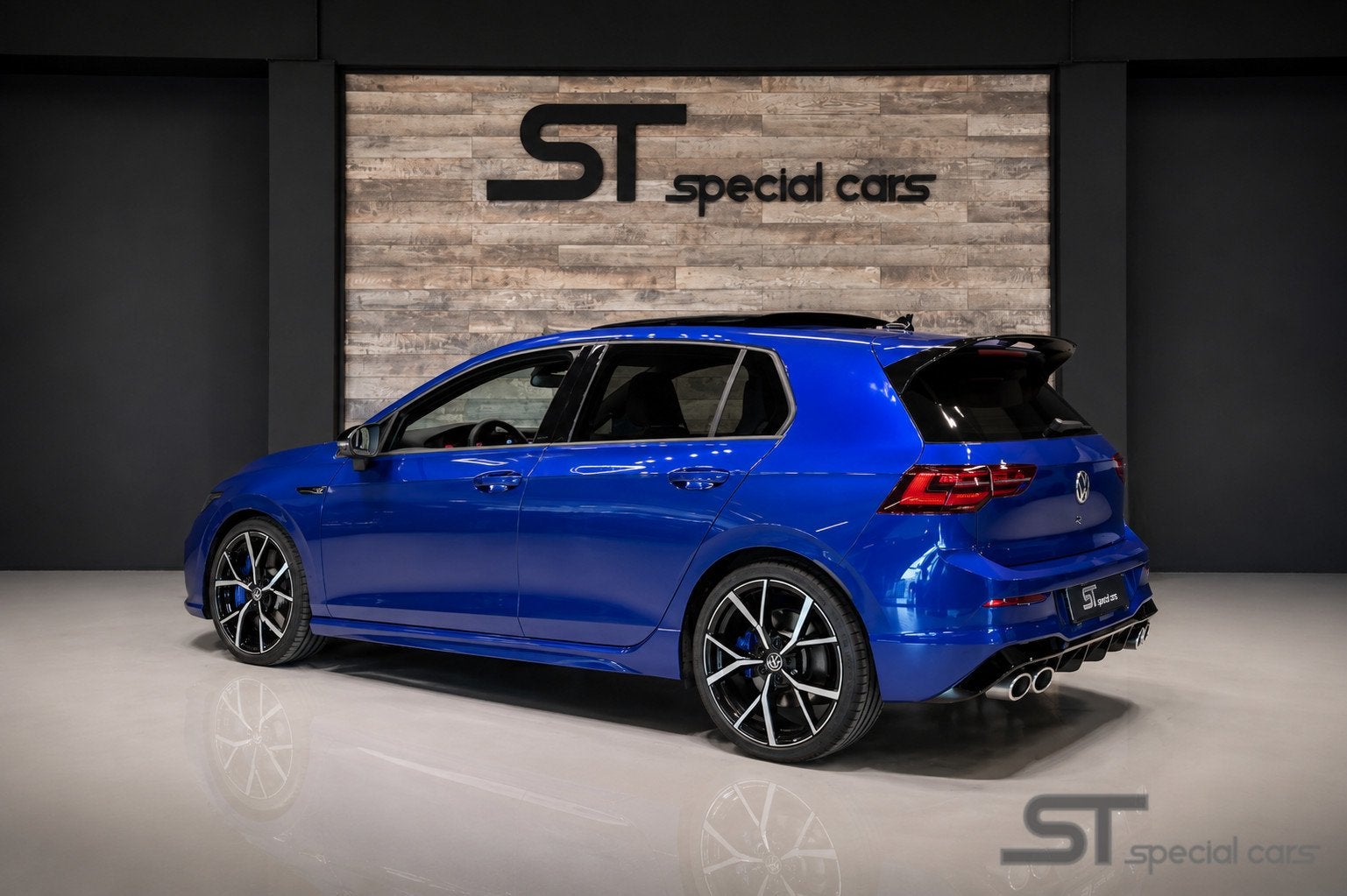 Volkswagen Golf 2.0 TSI R 4Motion Performance|333|Pano|Estor, Auto's, Automaat, Gebruikt, 4 cilinders, Blauw