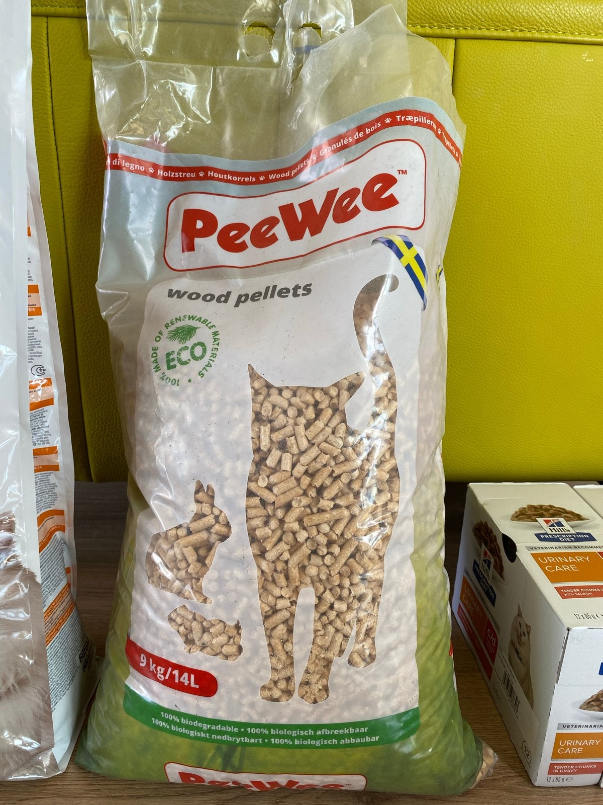 Peewee houtkorrels kattenbak 8kg (zak was 9 kg), Ophalen, Nieuw, Open