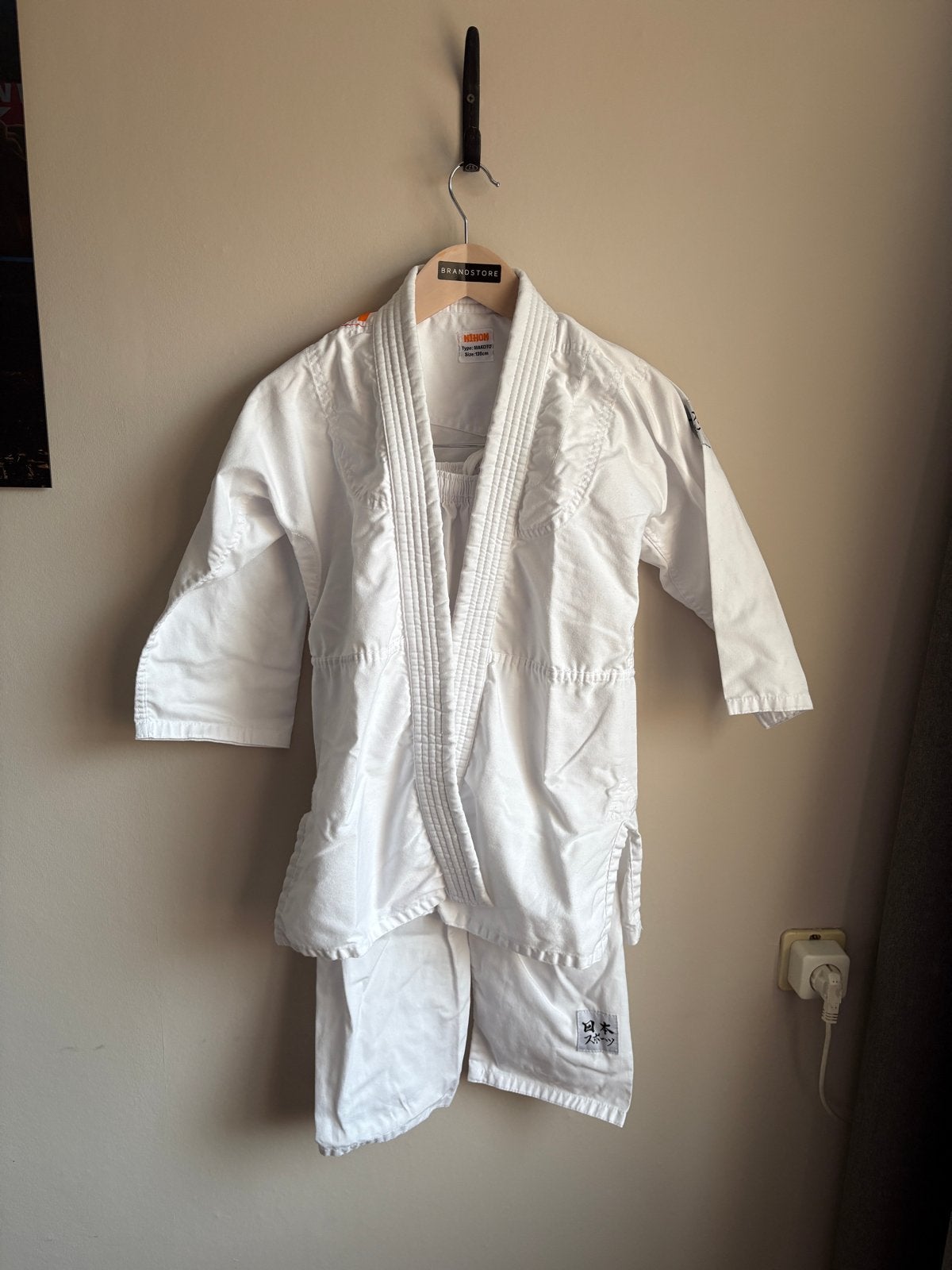 Nihon Makoto Judo/Karate Pak - Maat 130cm, Judo, Vechtsportpak, Ophalen of Verzenden, Zo goed als nieuw