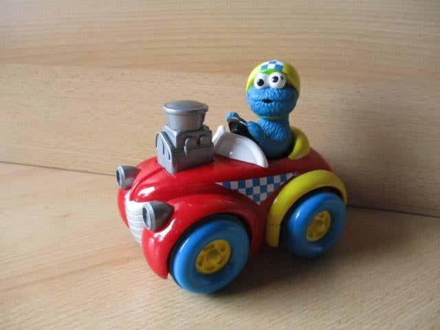Sesamstraat Koekiemonster zelfrijdende racewagen  13.5cm, Ophalen of Verzenden, Gebruikt