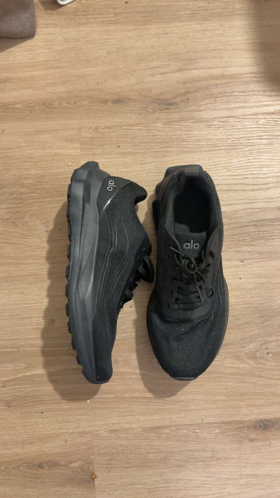 Alo runner maat 43, Ophalen, Zwart, Sneakers of Gympen, Zo goed als nieuw