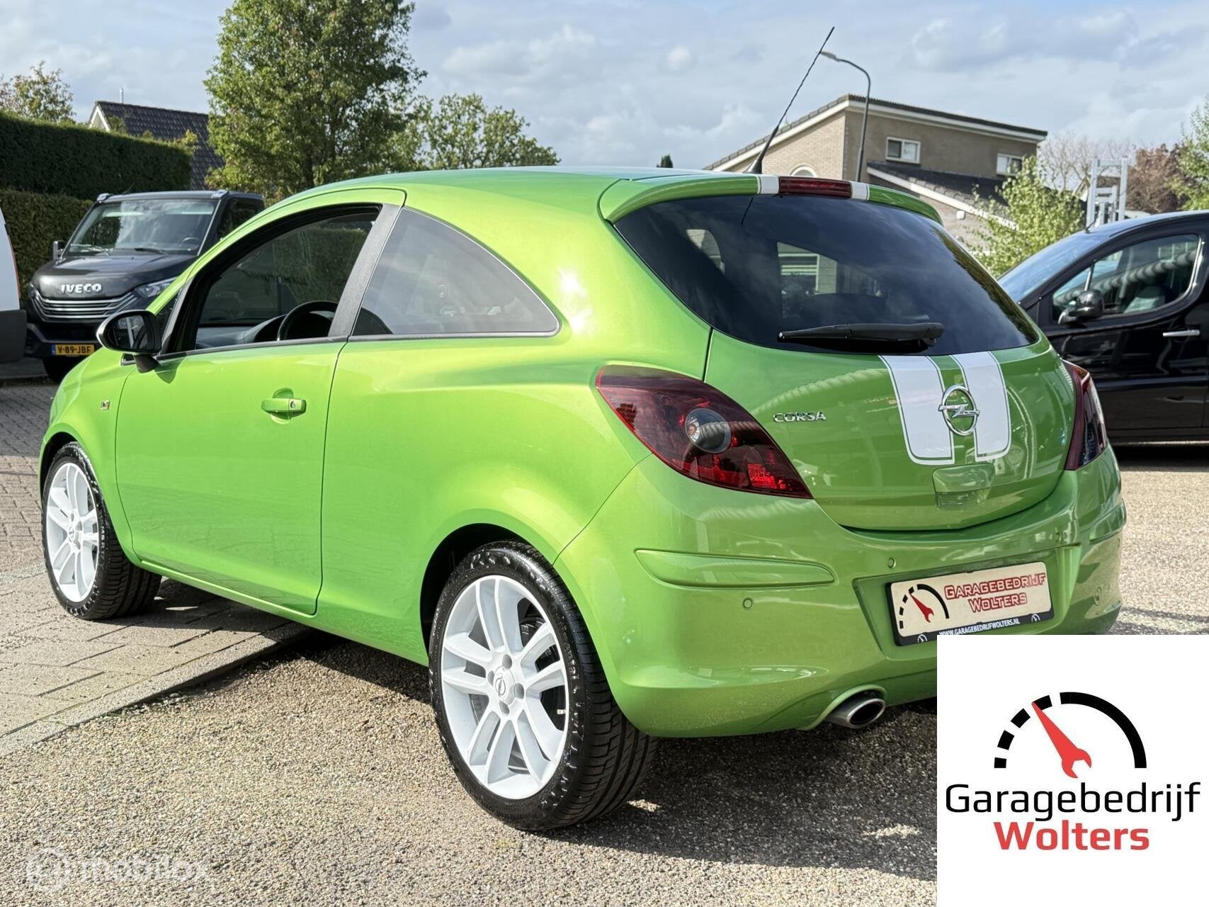 Opel Corsa 1.4-16V Anniversary Color Edition stoel+stuurverw, Auto's, Voorwielaandrijving, Gebruikt, 4 cilinders, Met garantie (alle)