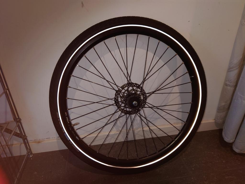 28 inch wielen compleet met Schwalbe banden en ketting, Gebruikt, Elektrische fiets, Aluminium, Stella, Schwalbe