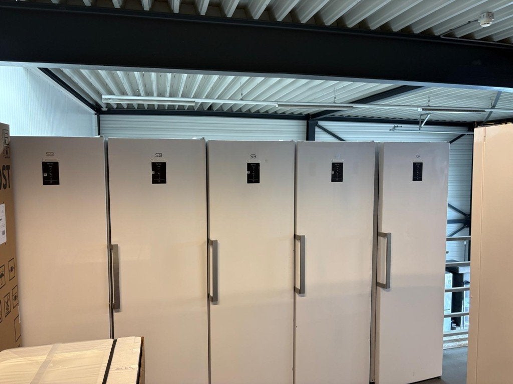 Jong gebruikte SB vrijstaande koelers 185 cm 390 liter, Zonder vriesvak, 200 liter of meer, 60 cm of meer, SB