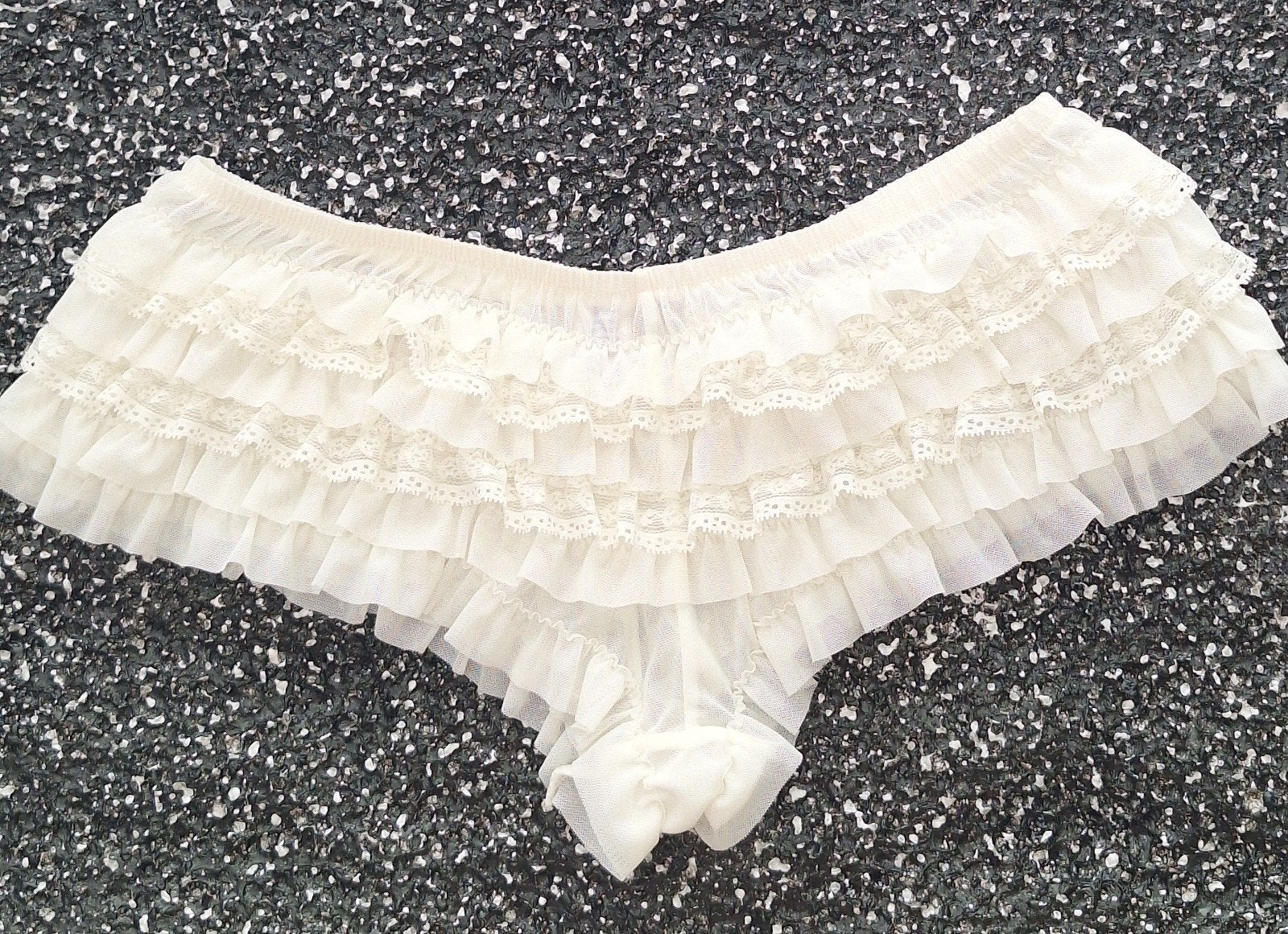 Sexy nieuwe witte slip met (heel veel) ruches maat L-XL, Verzenden, Wit, Broekje of Short