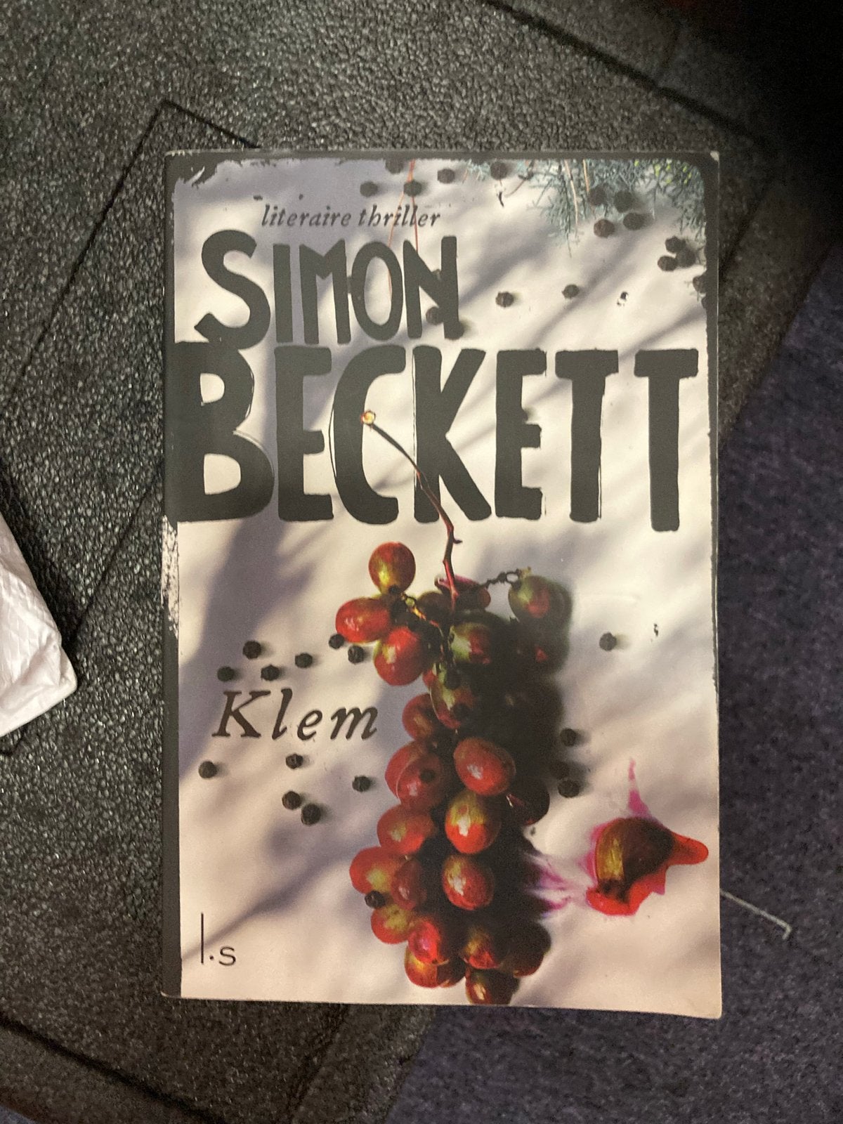 Simon Beckett - Klem (Literaire thriller), Ophalen of Verzenden, Nieuw, Europa overig