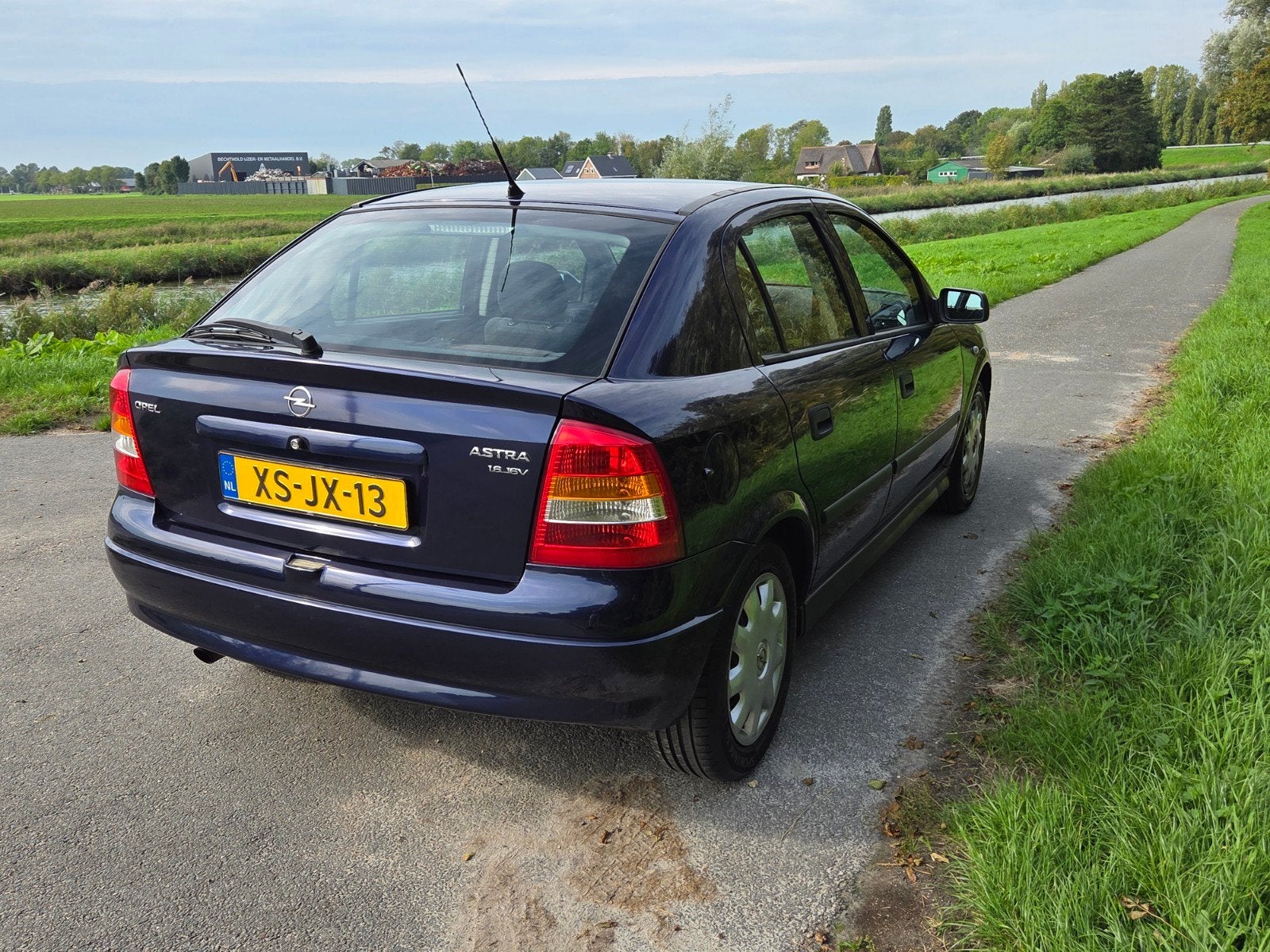 Foto 7 van Opel Astra 1.6 I 16V Airco,cruise,nieuwe apk
