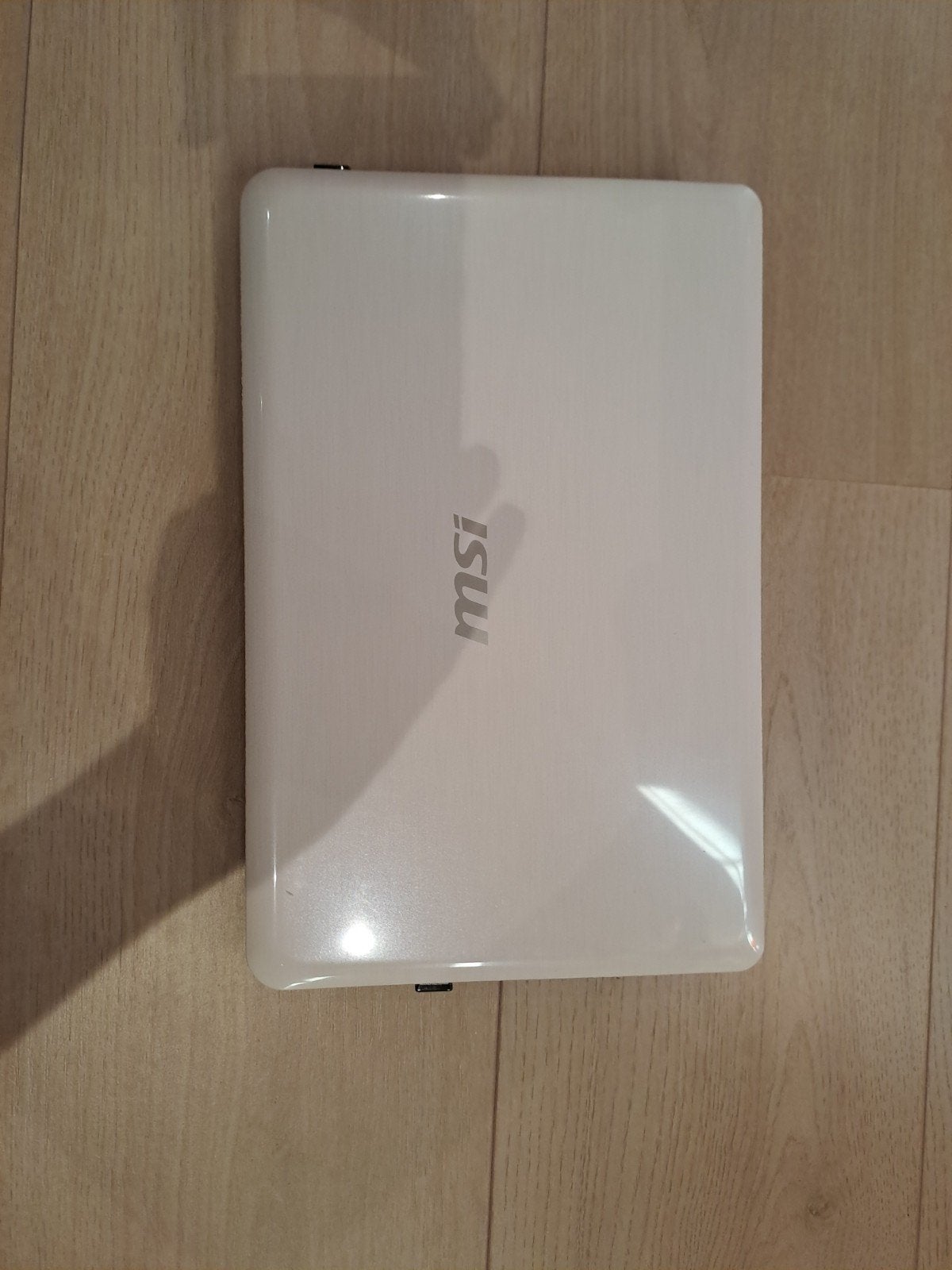 Witte MSI Mini Laptop (Netbook) inclusief stevige Case Logic, Computers en Software, Windows Laptops, Ophalen, 14 inch