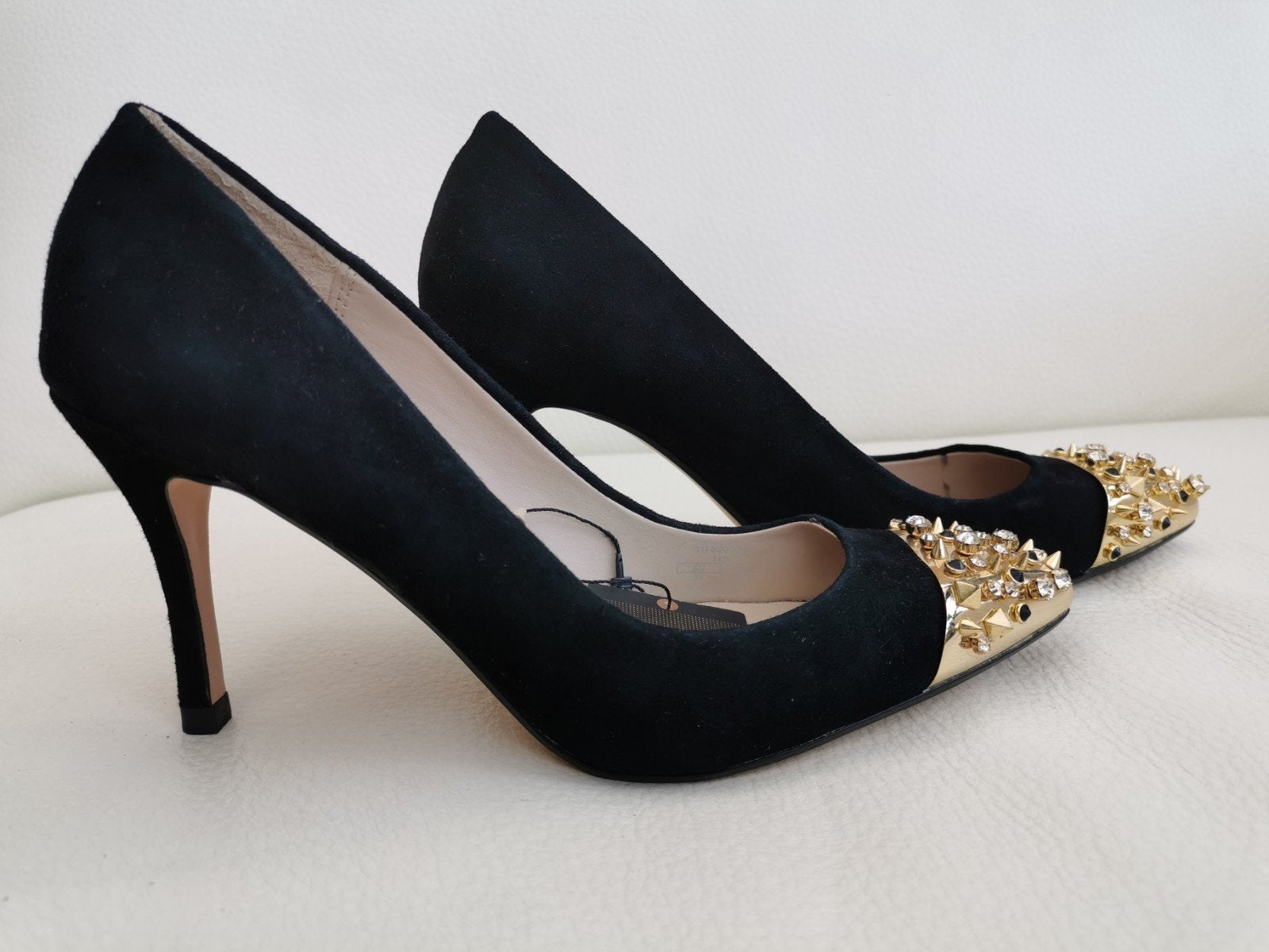 ZARA suède hakken met gouden neus mt. 39, Verzenden, Nieuw, Schoenen met hoge hakken, Zara