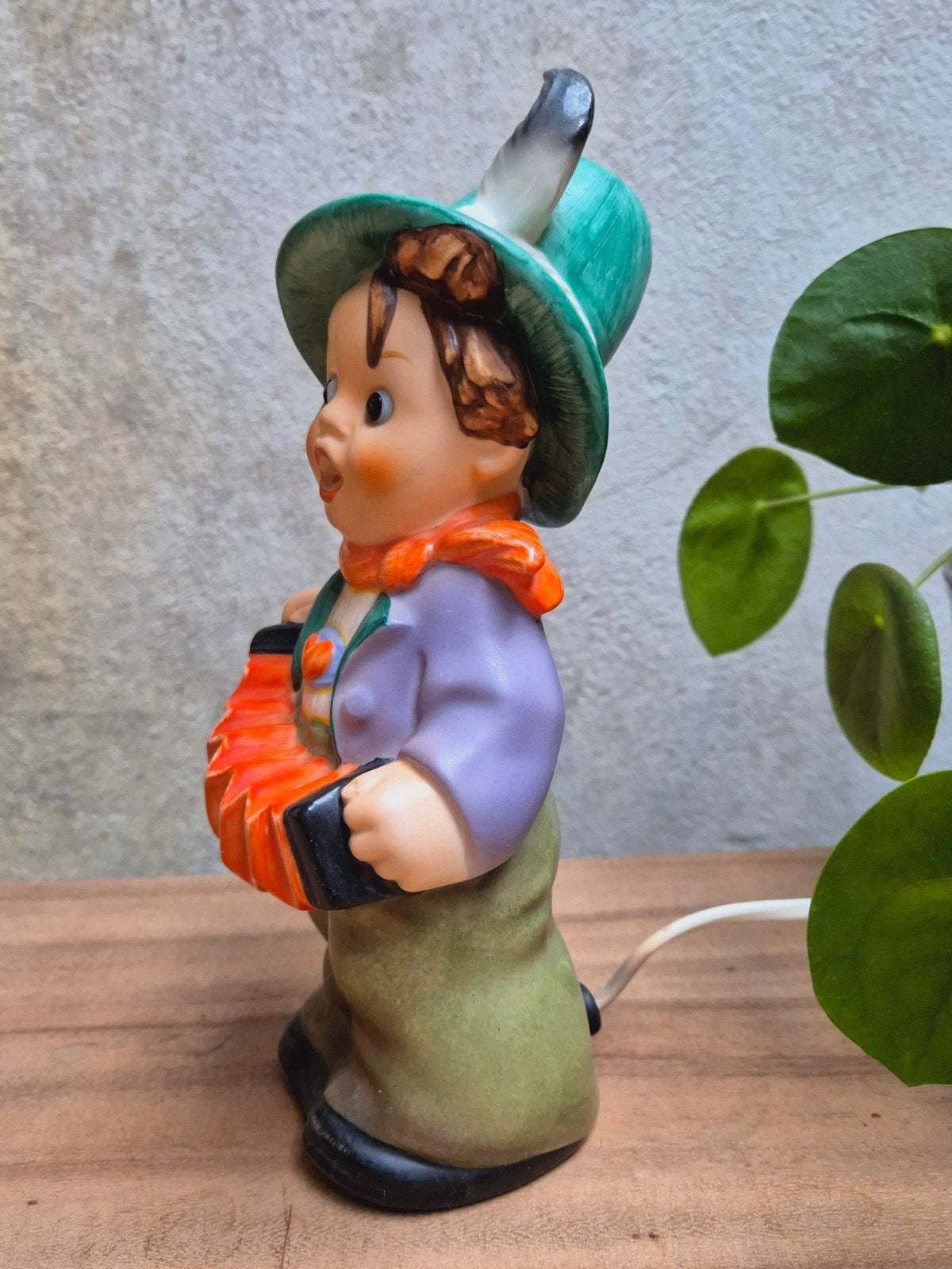 Vintage Goebel Porseleinen Lampje Jongen met Accordeon, Ophalen of Verzenden