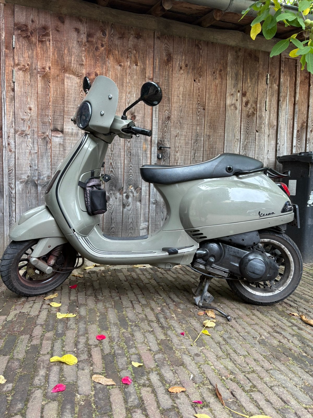Vespa lx125 Brom, Fietsen en Brommers, Scooters | Vespa, Ophalen of Verzenden, Zo goed als nieuw, Benzine, Overige modellen