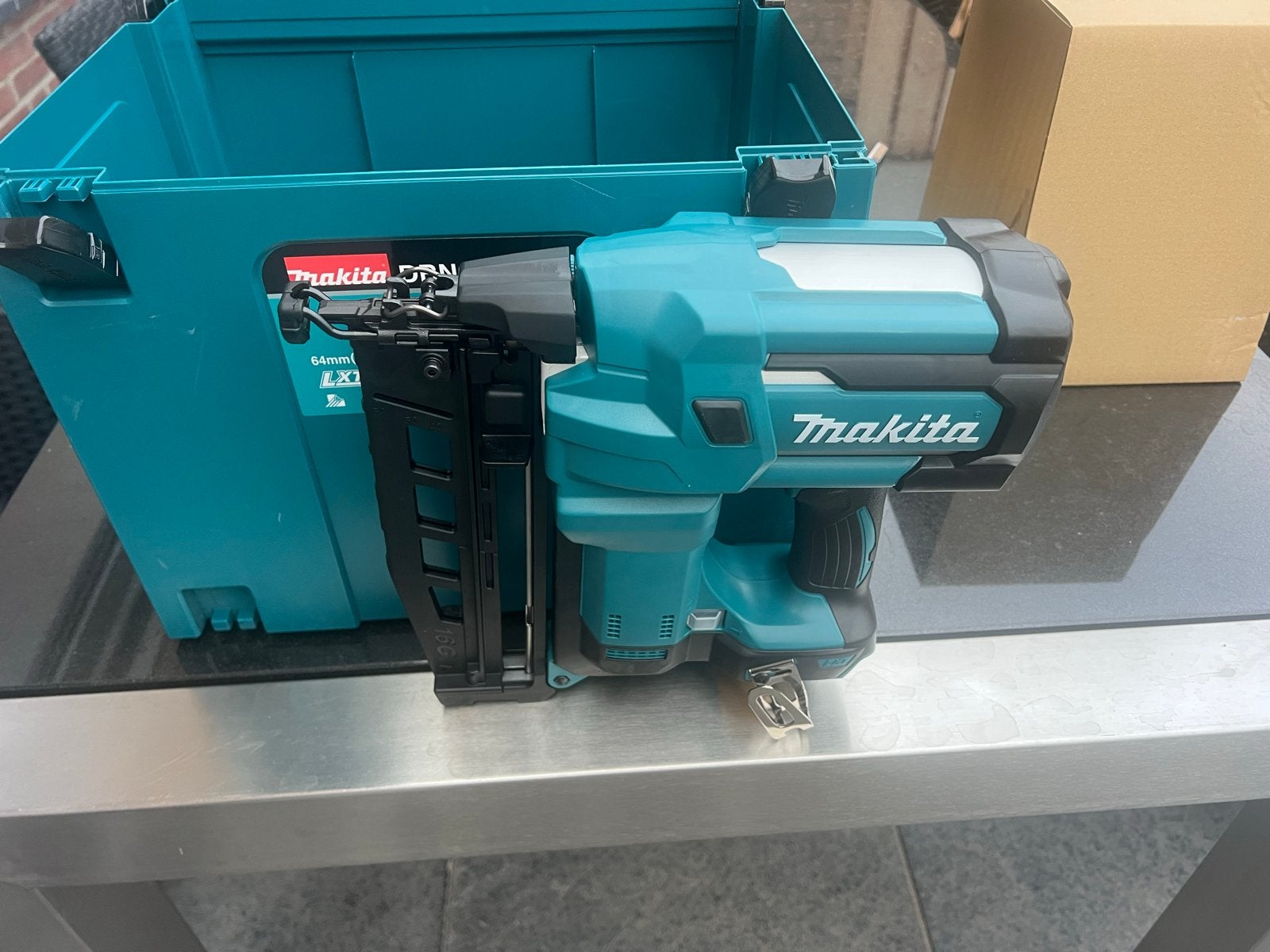 Makita DBN600ZJ Accu tacker 18V (excl. accu's en lader), Doe-het-zelf en Verbouw, Gereedschap | Handgereedschap, Ophalen of Verzenden