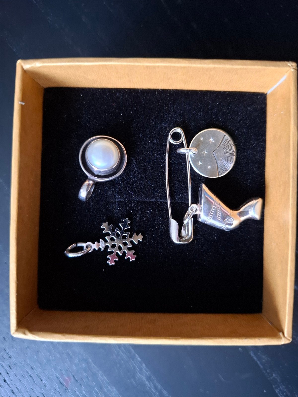 bedels kettinghangers vulkaan Nefertiti parel en sneeuwvlok, Sieraden, Tassen en Uiterlijk, Piercings, Ophalen of Verzenden, Zo goed als nieuw