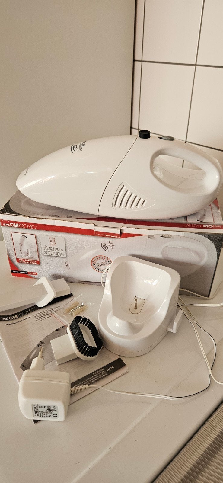 Kruimeldief Oplaadstation accessoires in doos handleiding, Witgoed en Apparatuur, Stofzuigers, Zo goed als nieuw, Kruimeldief