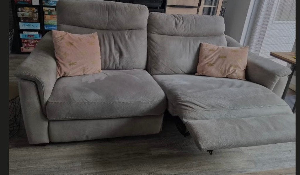 Comfortabele 2,5 zitsbank met relaxfunctie en USB-poorten, Huis en Inrichting, Ophalen, Gebruikt, 150 tot 200 cm, Tweepersoons