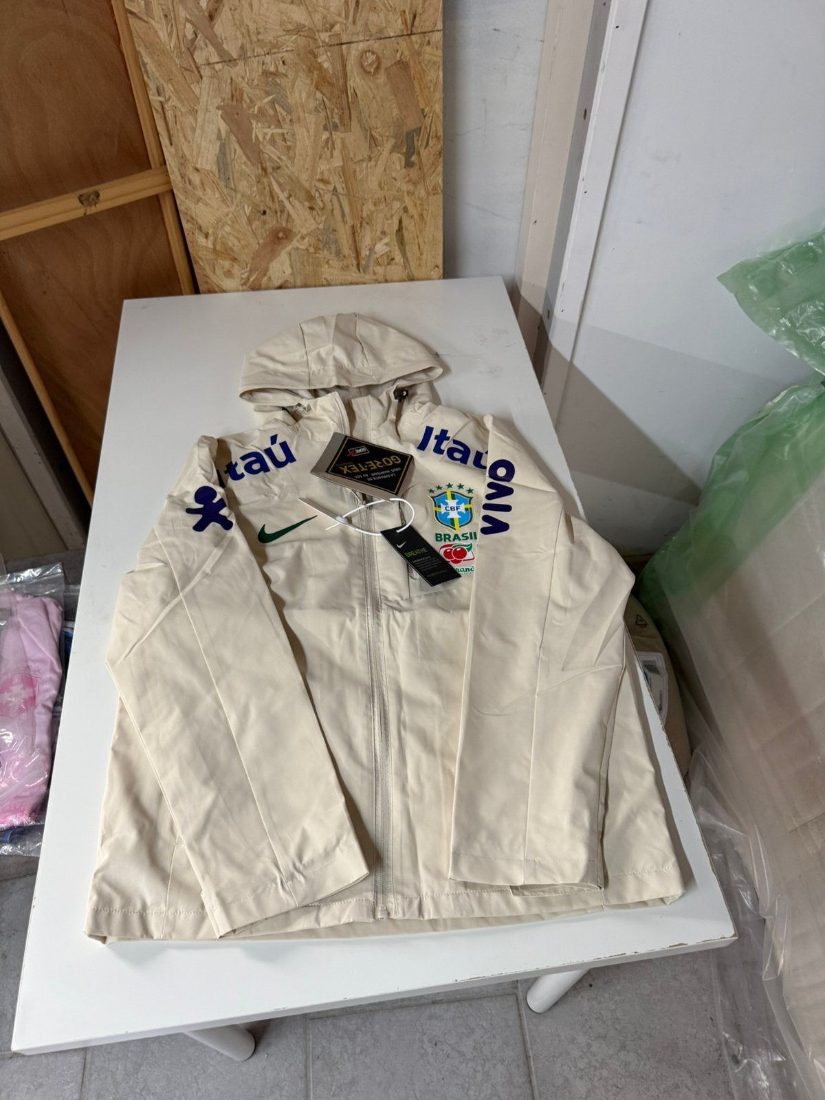 Brazil windbreaker beige, Ophalen of Verzenden, Nieuw, Maat 46 (S) of kleiner, Beige