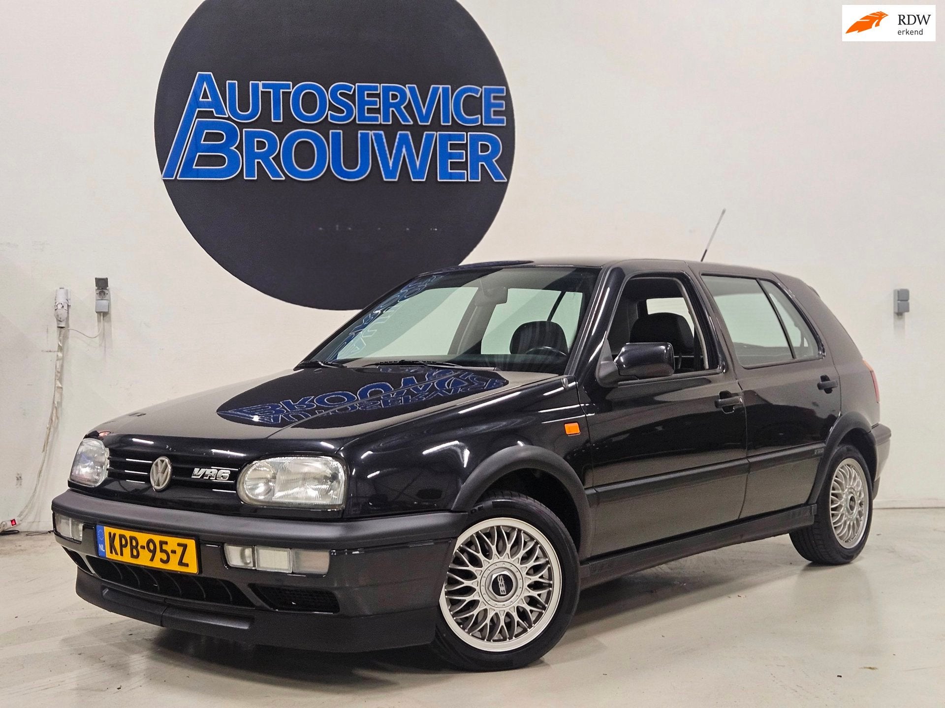Volkswagen GOLF 2.8 VR6 Aut 1e Eigenaar, Auto's, Volkswagen, Gebruikt, Zwart, Zwart, Leder