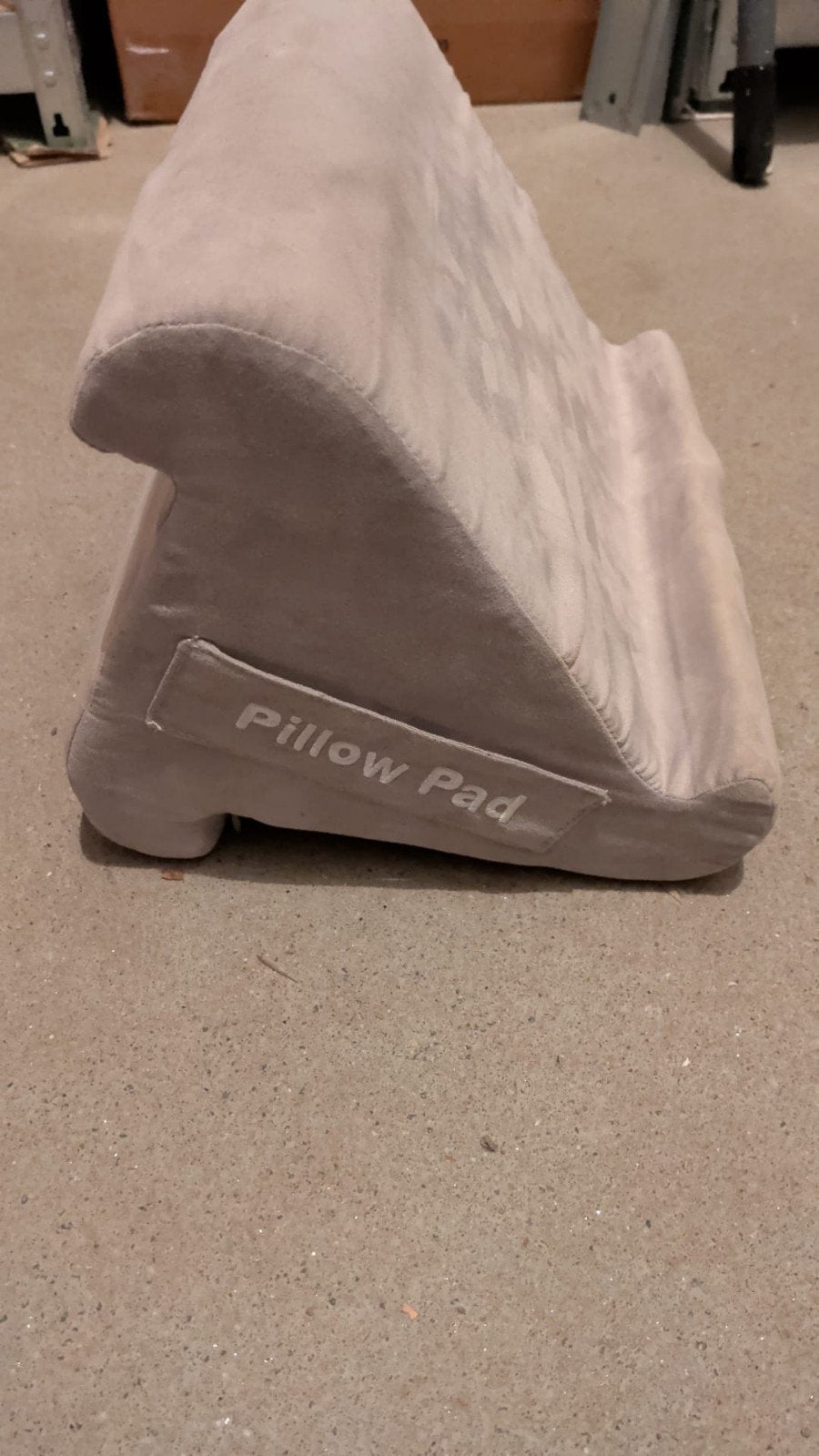 Pillow Pad tablet standaard - grijs, Ophalen of Verzenden, Gebruikt, Grijs, Textiel