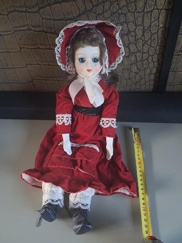 Antieke porseleinen pop - Madame Alexander, Verzamelen, Poppen, Ophalen of Verzenden