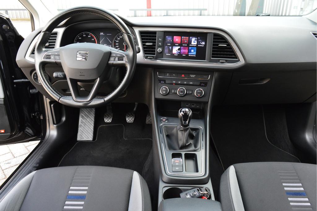 SEAT Leon 1.5 TSI FR Ultimate Edition O.a: PDC, Camera, Clim, Voorwielaandrijving, Stof, 4 cilinders, Met garantie (alle)