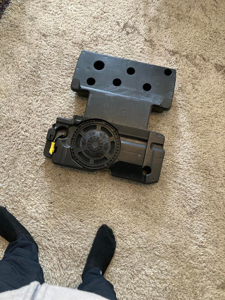 Subwoofer Peugeot 3008, Auto diversen, Autospeakers, Ophalen of Verzenden, Gebruikt