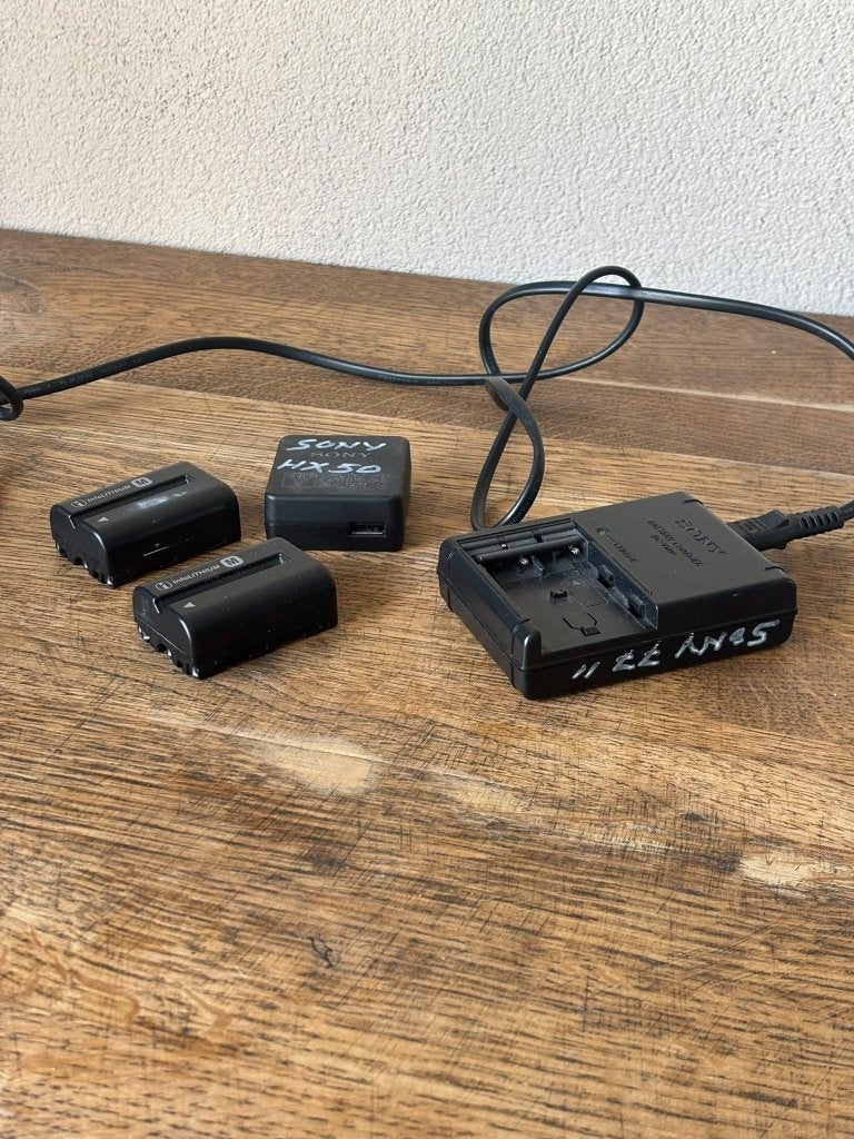 Foto 13 van Sony A77 II + Sony DT 16-50 + Tamron 18-270mm — complete set