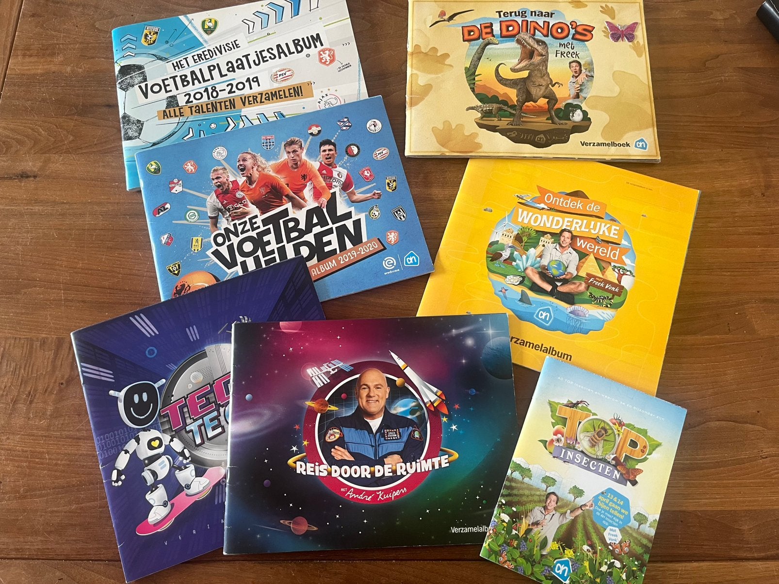 Diverse plaatjes Albert Heijn albums Freek Vonk, voetbal, Albert Heijn, Ophalen