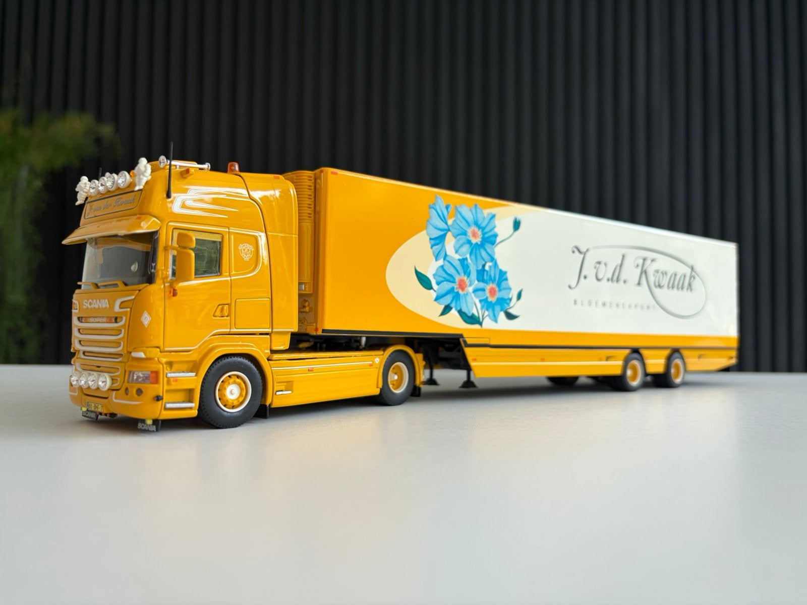 Tekno J. Van der Kwaak, Hobby en Vrije tijd, Modelauto's | 1:50, Ophalen of Verzenden, Zo goed als nieuw, Bus of Vrachtwagen, Tekno