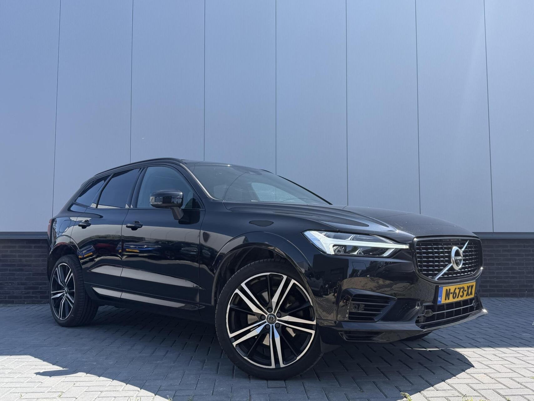 Volvo XC60 2.0 Recharge T6 AWD Inscription- R-Design-PANO, Automaat, Gebruikt, Euro 6, 1969 cc