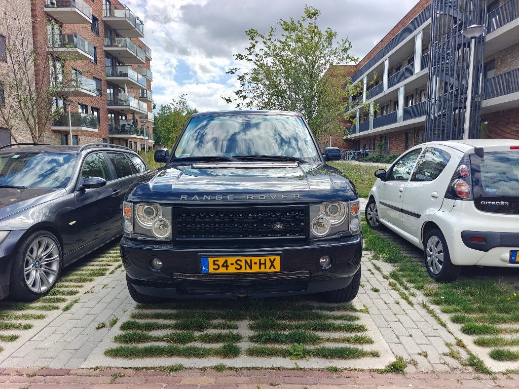 Range Rover 4.4 V8 2002 | APK 27-05-2027 | Lees omschrijving, Auto's, Automaat, 2430 kg, 8 cilinders, Stoelverwarming