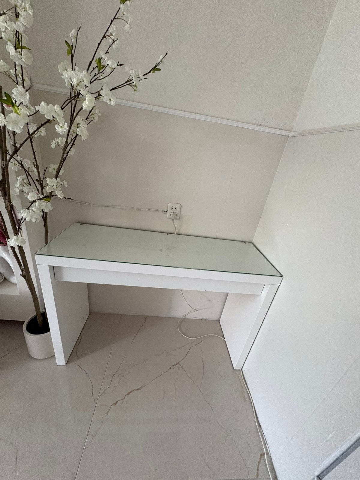 Gebruikt make-up tafel IKEA, Huis en Inrichting, Ophalen of Verzenden, Gebruikt, 25 tot 50 cm, Rechthoekig