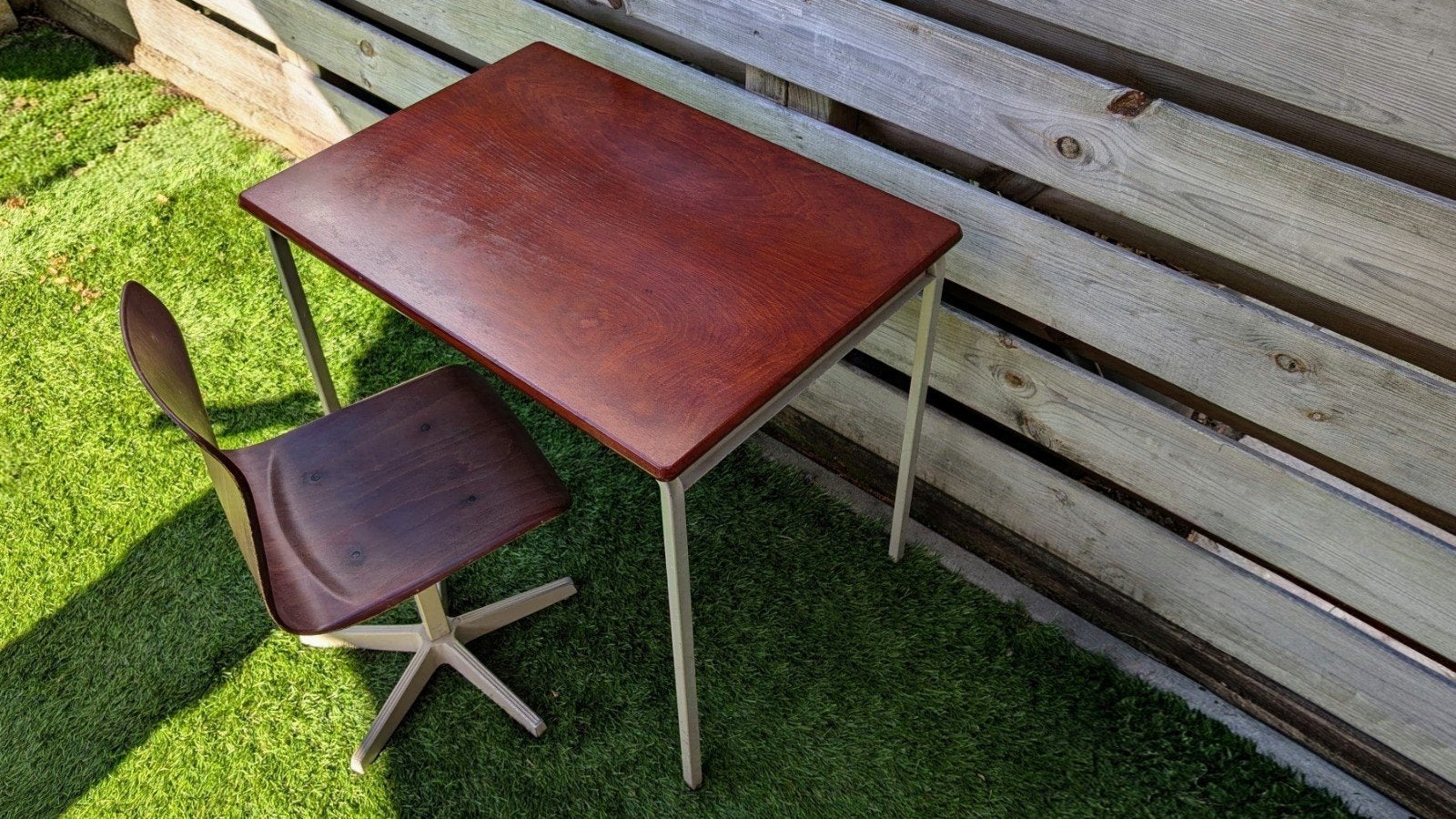 Vintage bureau met stoel, Ophalen, Gebruikt, Hout, Kinderbureau