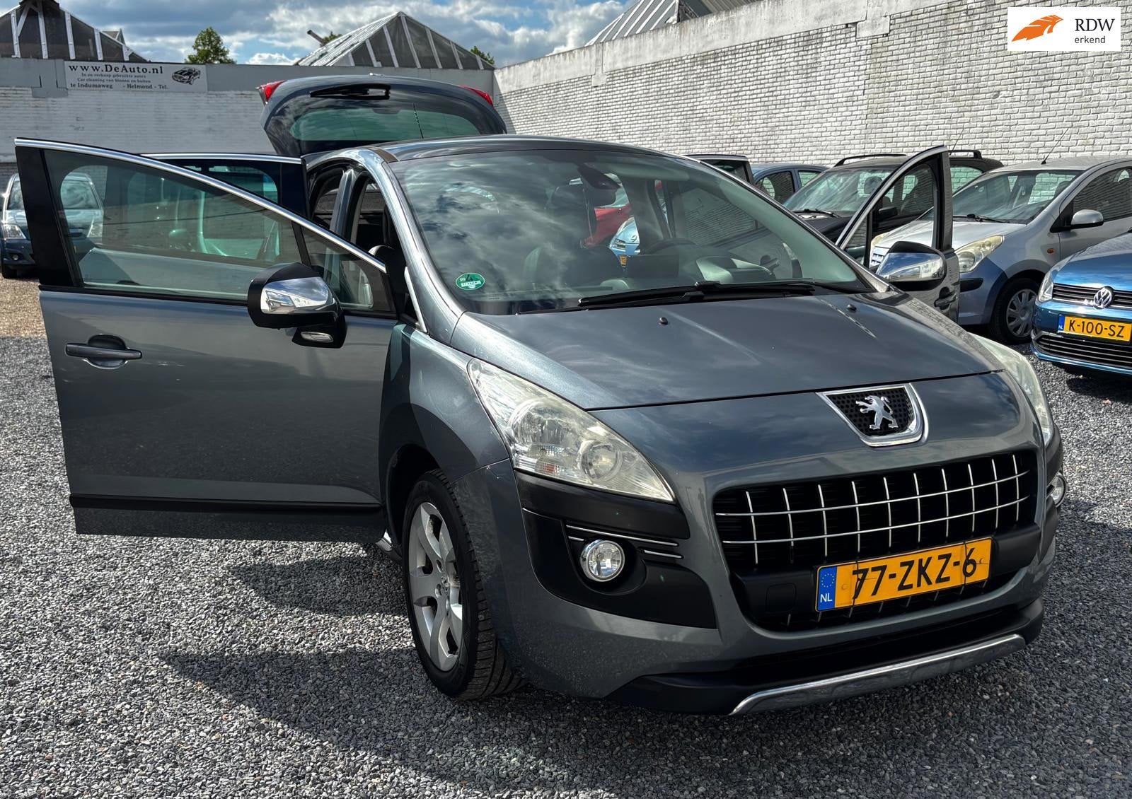 Peugeot 3008 Allure VOL LEER! PANO, Auto's, Voorwielaandrijving, Euro 5, Gebruikt, Zwart