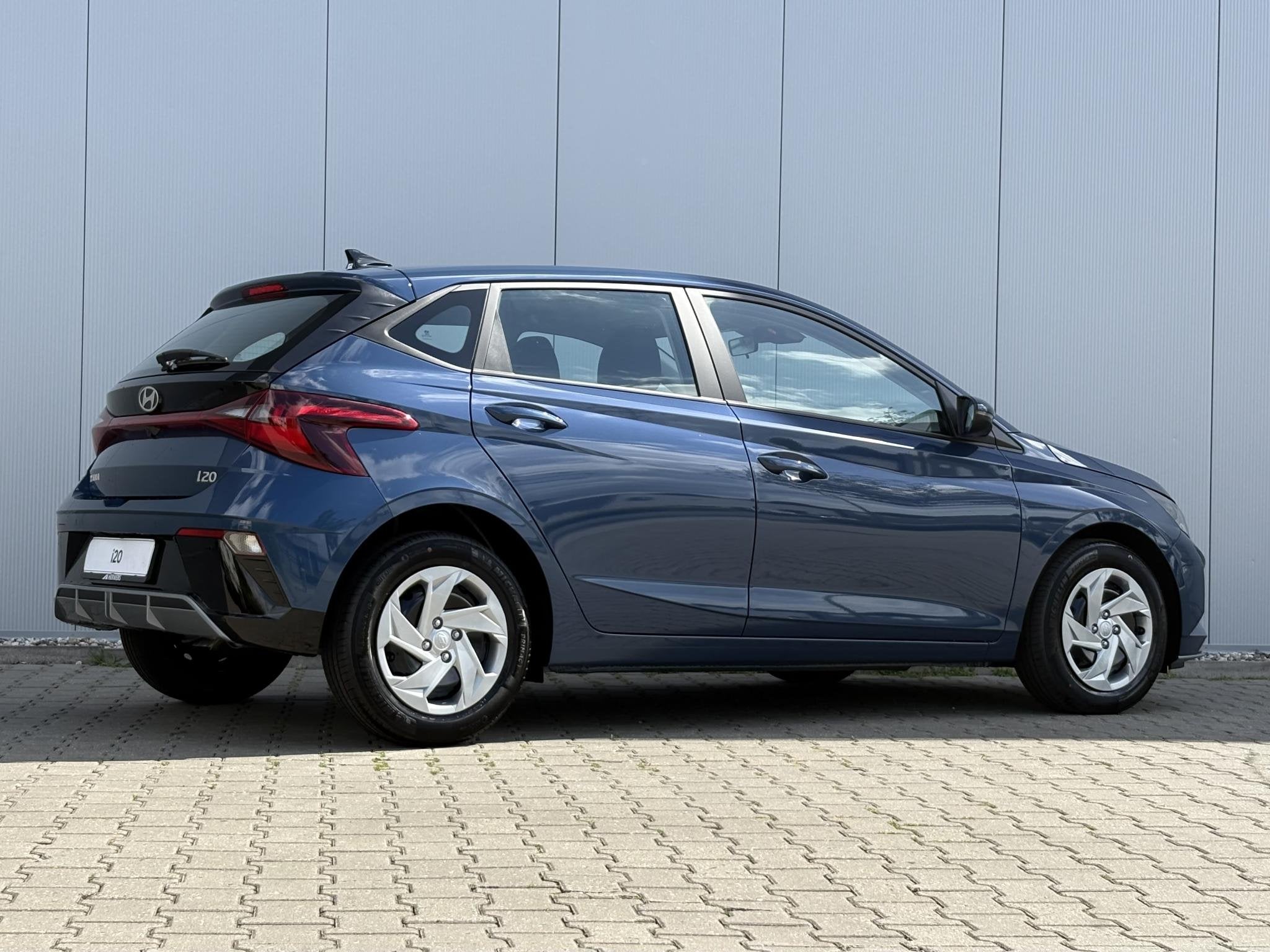 Hyundai i20 1.0 T-GDI E-Motion, Voorwielaandrijving, Stof, Euro 6, 1070 kg