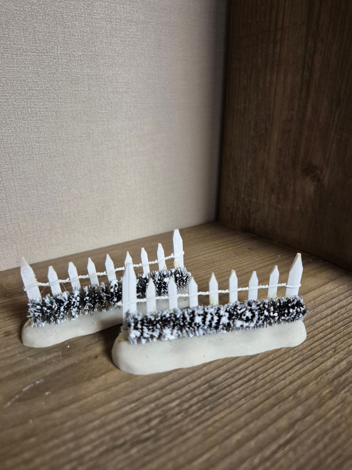 kerstdorp hekjes set met haagjes kersthuisjes, Diversen, Kerst, Ophalen of Verzenden, Zo goed als nieuw