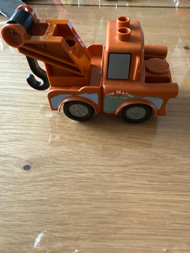 Takelwagen Duplo Mater uit Disney Cars, Gebruikt, Overige thema's, Ophalen of Verzenden, Duplo