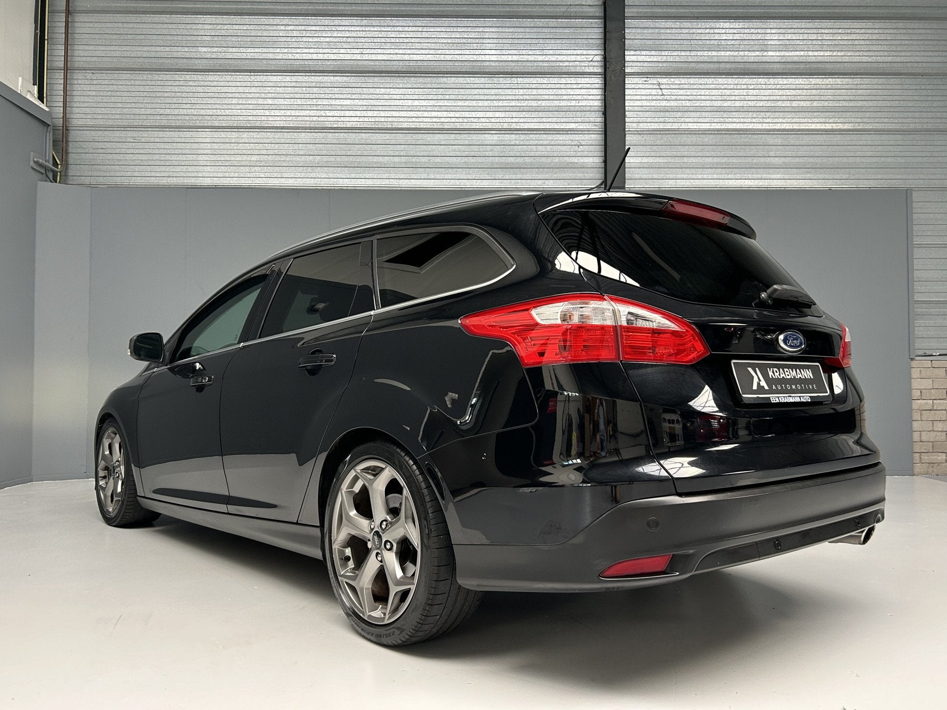 Ford FOCUS Wagon 1.6 EB Titanium St-line Nwe Riem+Koppeling|, Auto's, Gebruikt, 4 cilinders, Zwart, Handgeschakeld
