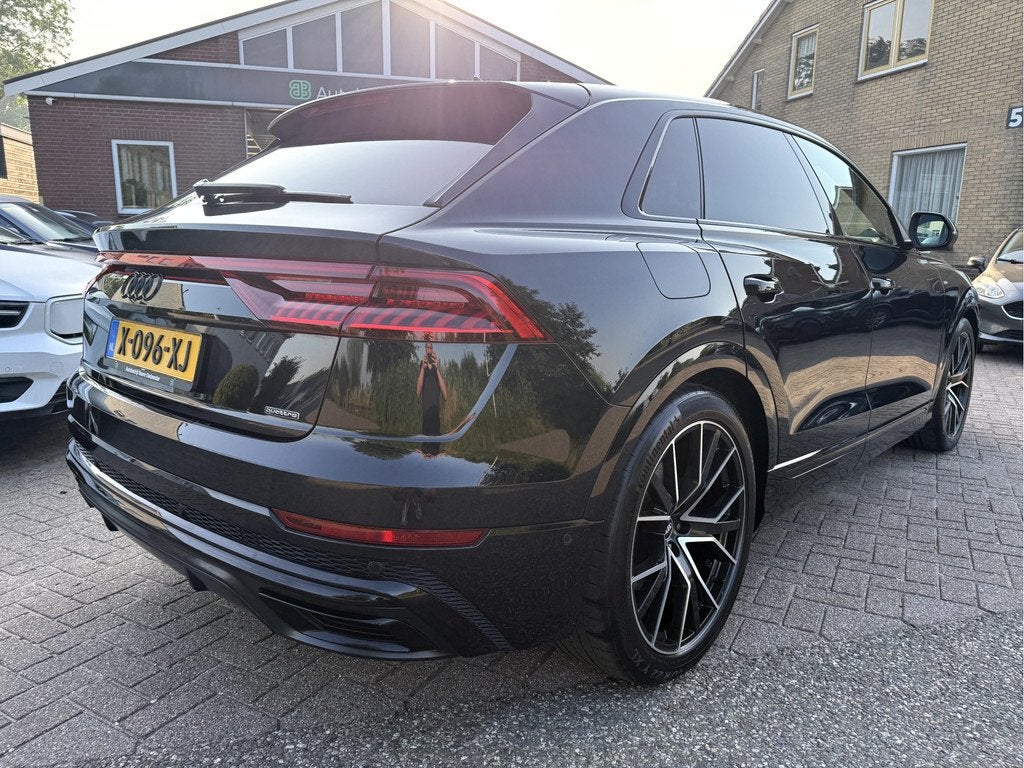 Audi Q8 55 TFSI e quattro Pro Line Plus 22'', Adap.Cruise, 3, Automaat, Gebruikt, 2995 cc, Zwart